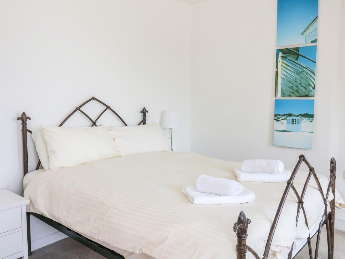 The Penthouse Apartment Lyme Regis Exterior photo